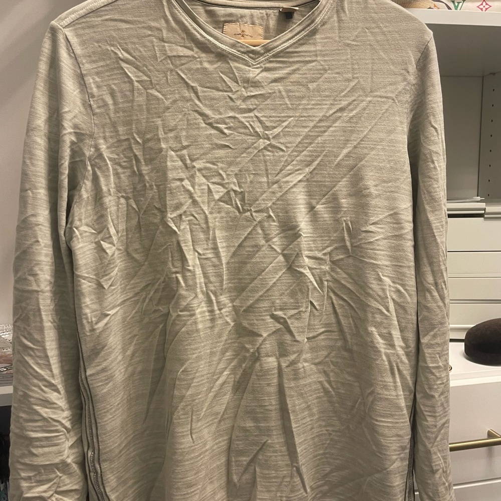 Tommy Bahama SM Men's Beiges Long Sleeve VNeck Shirt